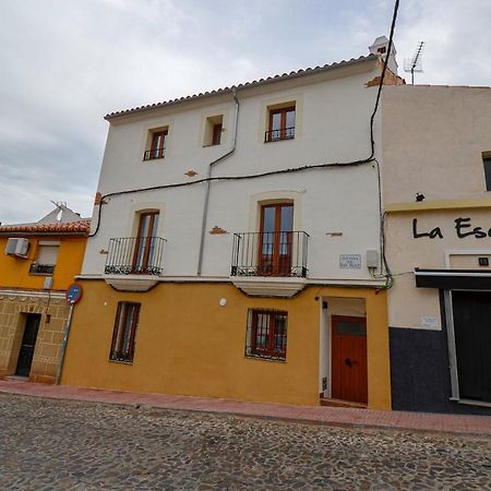Apartamentos Turisticos Abrilymarzo Caceres Bagian luar foto
