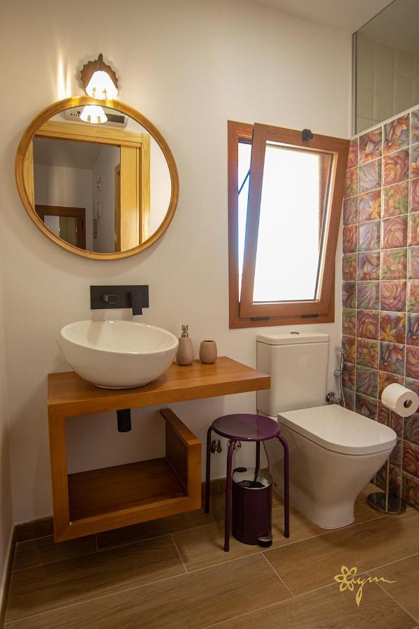 Apartamentos Turisticos Abrilymarzo Caceres Bagian luar foto