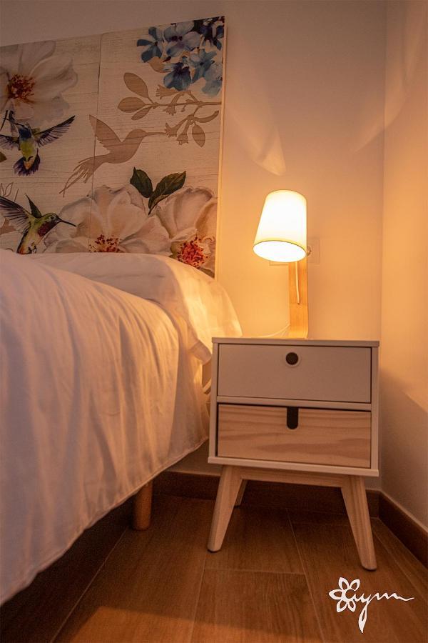 Apartamentos Turisticos Abrilymarzo Caceres Bagian luar foto